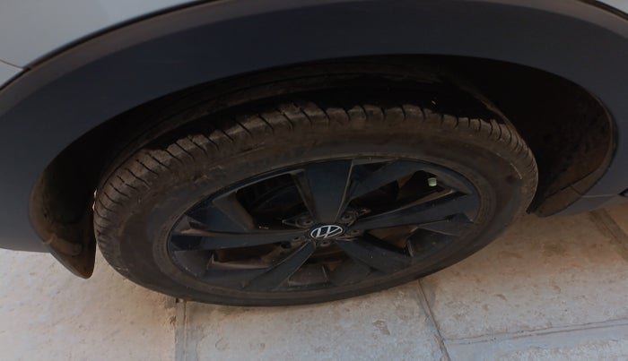 2024 Volkswagen TAIGUN  GT PLUS 1.5 TSI MT, Petrol, Manual, 31,160 km, tyre