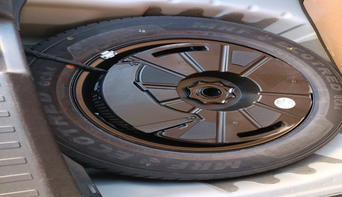 2024 Volkswagen TAIGUN  GT PLUS 1.5 TSI MT, Petrol, Manual, 31,160 km, tyre