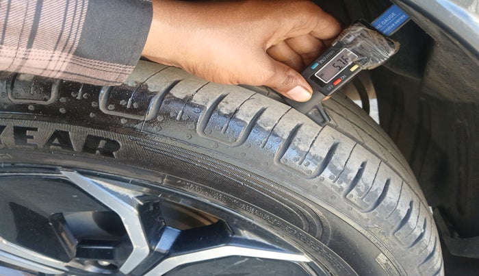 2024 Tata Curvv Accomplished S 1.2 Petrol 6MT, Petrol, Manual, 22,423 km, tyre