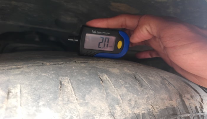 2014 Ssangyong Rexton RX7, Diesel, Automatic, 1,47,675 km, tyre