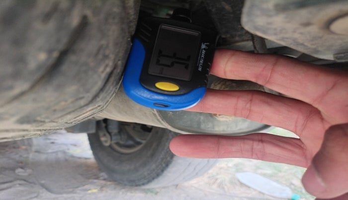 2014 Ssangyong Rexton RX7, Diesel, Automatic, 1,47,675 km, tyre