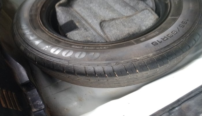 2021 KIA SONET HTK PLUS 1.5, Diesel, Manual, 1,95,099 km, tyre