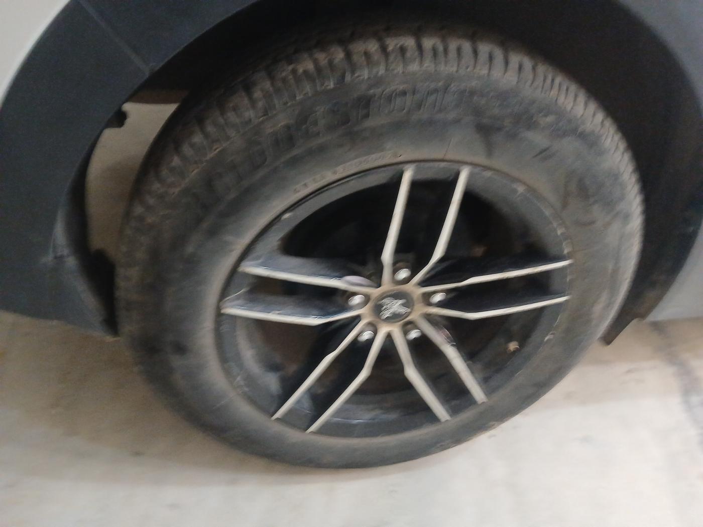 2018 Hyundai Creta E PLUS 1.4 DIESEL, Diesel, Manual, 1,30,333 km, tyre