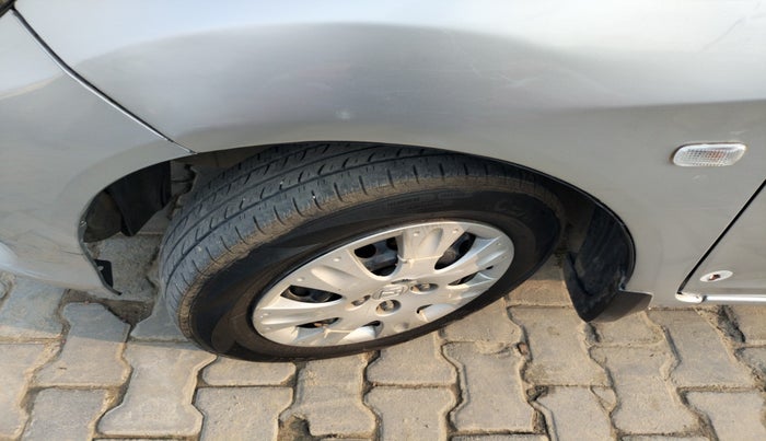 2017 Honda Brio S MT, Petrol, Manual, 53,233 km, tyre