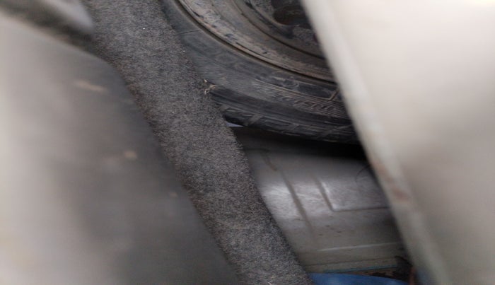 2017 Honda Brio S MT, Petrol, Manual, 53,233 km, tyre