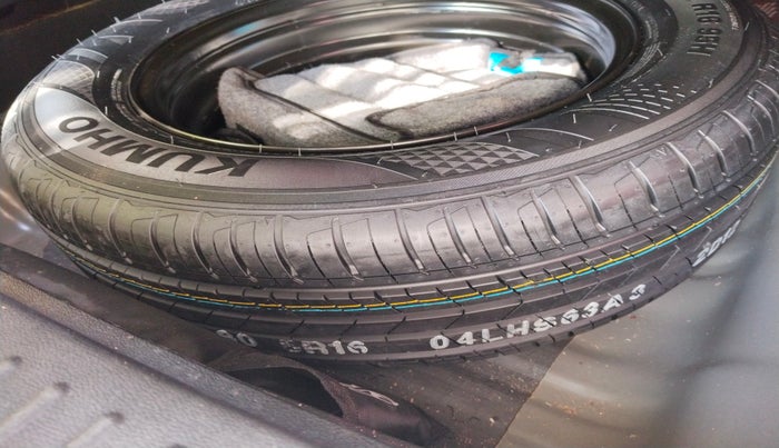 2021 Hyundai Creta E 1.5 DIESEL, Diesel, Manual, 53,461 km, tyre