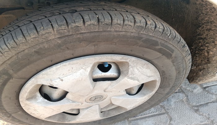 2018 Tata Tiago XE PETROL, Petrol, Manual, 1,40,736 km, tyre