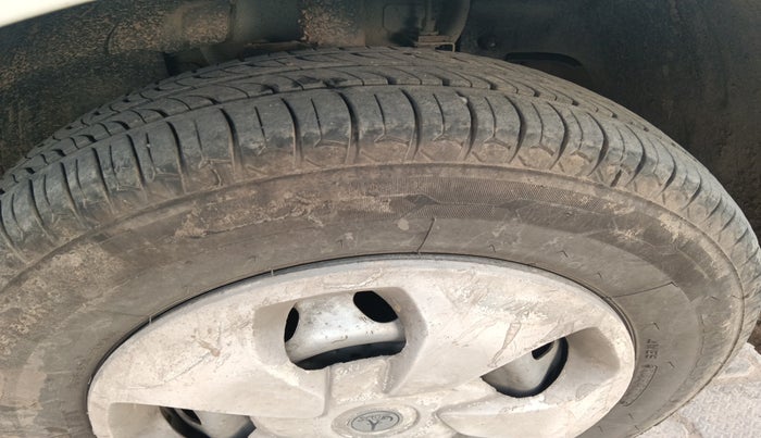 2018 Tata Tiago XE PETROL, Petrol, Manual, 1,40,736 km, tyre