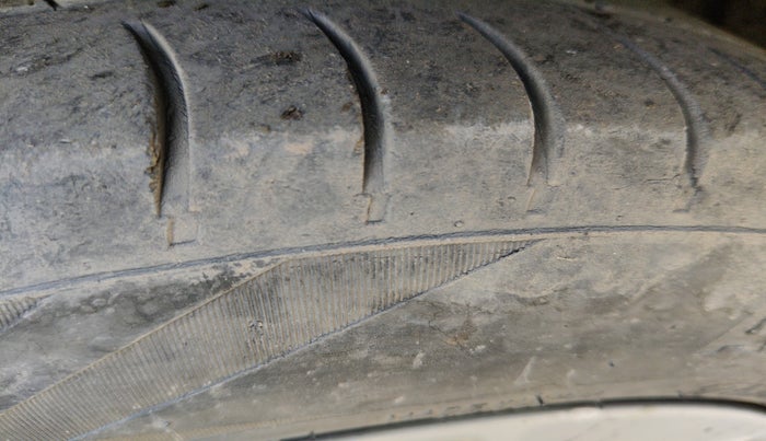 2016 Ford Figo Aspire TREND 1.2 PETROL, Petrol, Manual, 1,05,480 km, tyre