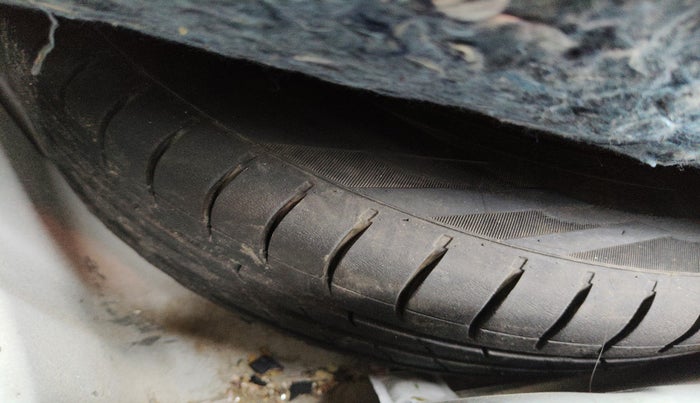 2016 Ford Figo Aspire TREND 1.2 PETROL, Petrol, Manual, 1,05,480 km, tyre