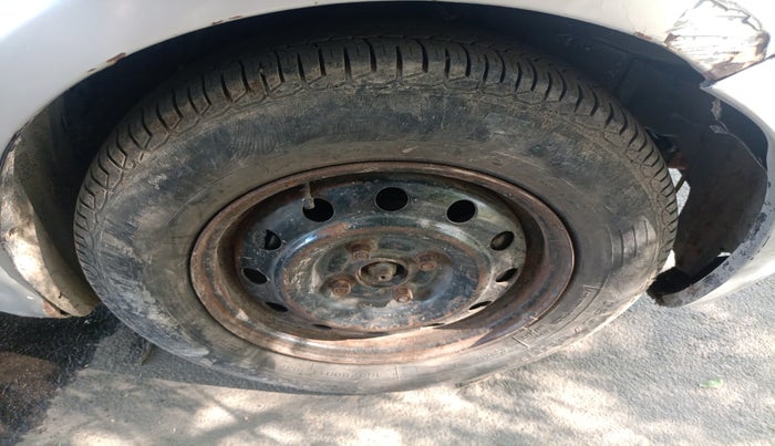 2011 Maruti Swift VDI, Diesel, Manual, 85,514 km, tyre