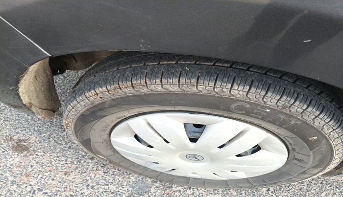 2019 Maruti Alto VXI, Petrol, Manual, 1,07,757 km, tyre