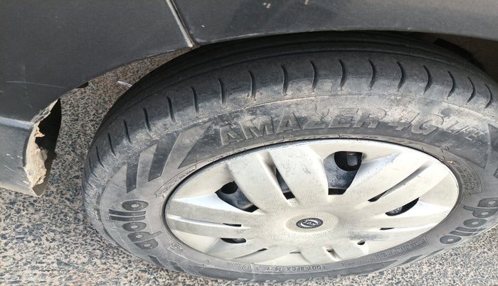 2019 Maruti Alto VXI, Petrol, Manual, 1,07,757 km, tyre