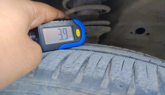 2016 Maruti Wagon R 1.0 VXI, Petrol, Manual, 69,724 km, tyre