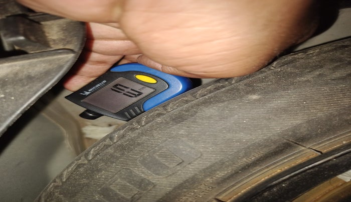 2016 Maruti Wagon R 1.0 VXI, Petrol, Manual, 69,724 km, tyre