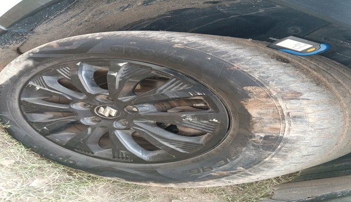 2020 Maruti Vitara Brezza ZXI, Petrol, Manual, 68,240 km, tyre