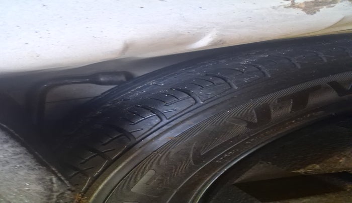 2016 Volkswagen Vento HIGHLINE 1.5 AT, Diesel, Automatic, 94,772 km, tyre