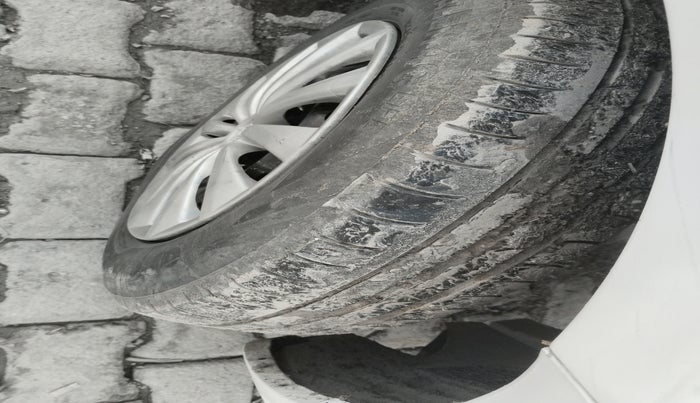 2016 Maruti Swift Dzire VDI, Diesel, Manual, 93,756 km, tyre