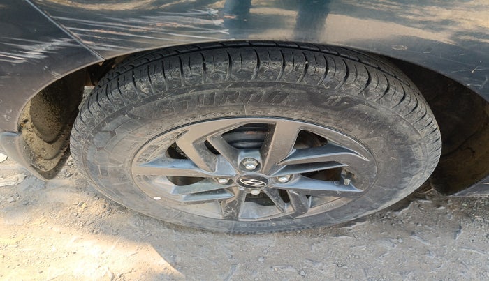 2020 Hyundai GRAND I10 NIOS SPORTZ AMT 1.2 KAPPA VTVT, Petrol, Automatic, 50,850 km, tyre