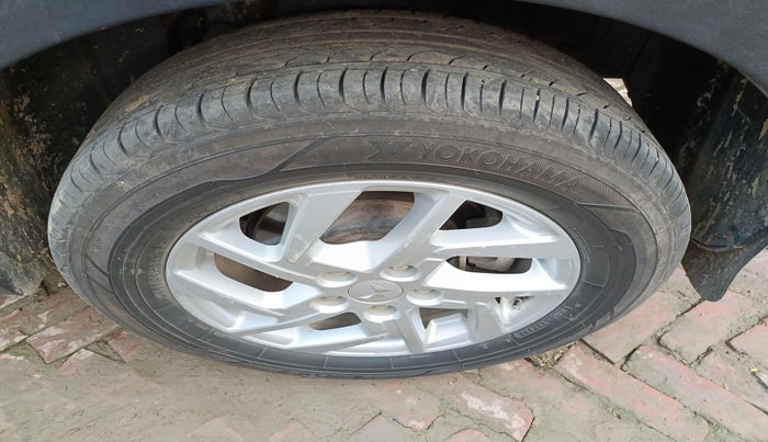 2022 Mahindra XUV300 W8 1.5 DIESEL, Diesel, Manual, 82,875 km, tyre