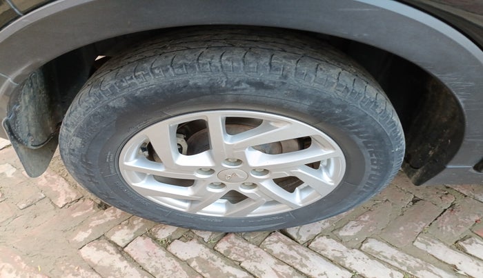 2022 Mahindra XUV300 W8 1.5 DIESEL, Diesel, Manual, 82,875 km, tyre