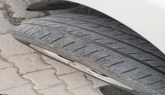 2013 Hyundai Verna FLUIDIC 1.6 CRDI SX AT, Diesel, Automatic, 49,884 km, tyre