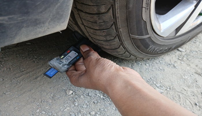 2022 Volkswagen TAIGUN TOPLINE 1.0 TSI MT, Petrol, Manual, 64,967 km, tyre