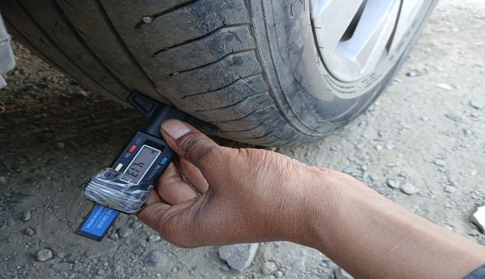 2022 Volkswagen TAIGUN TOPLINE 1.0 TSI MT, Petrol, Manual, 64,967 km, tyre