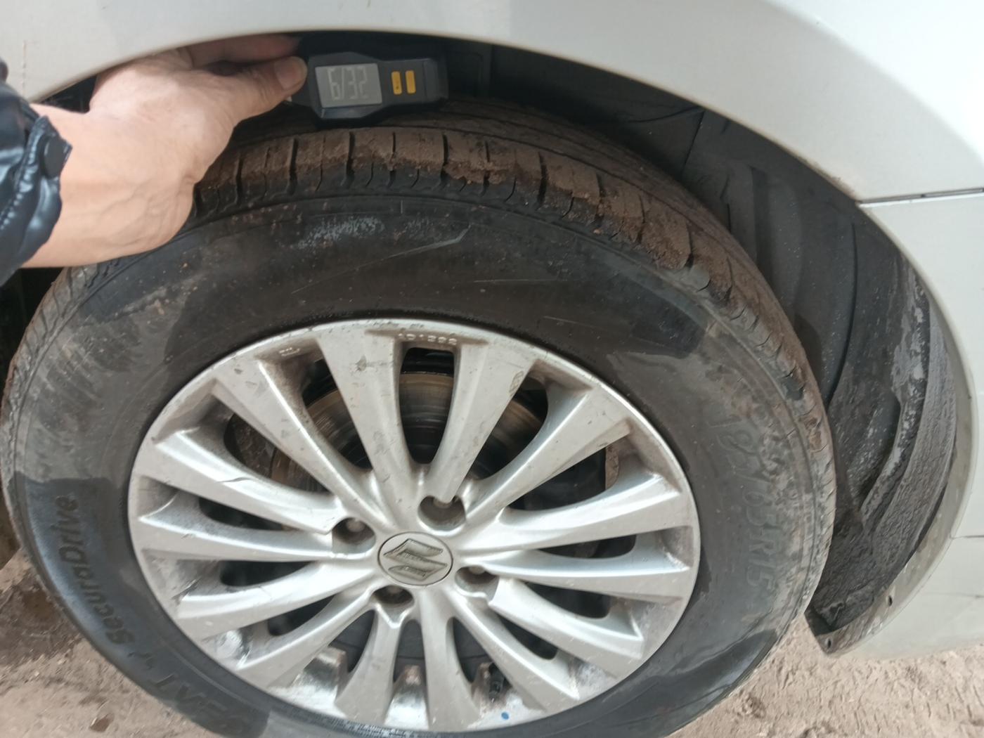 2017 Maruti Ciaz ZETA 1.4  MT PETROL, Petrol, Manual, 83,374 km, tyre