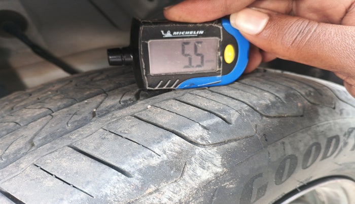 2023 Tata NEXON PURE 1.2 PETROL, Petrol, Manual, 43,521 km, tyre