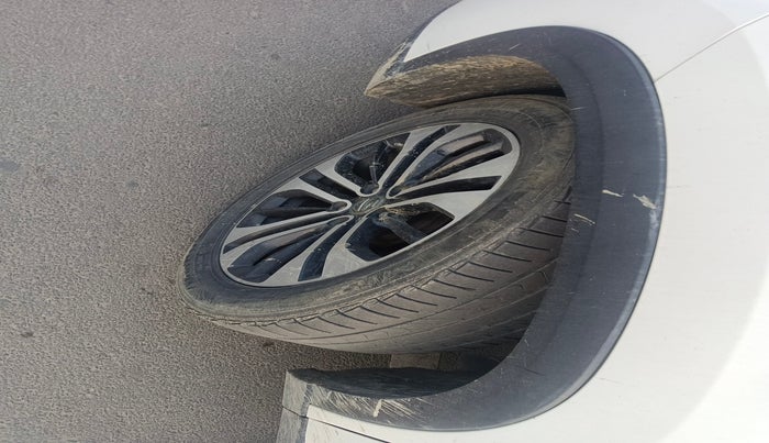 2022 MG HECTOR PLUS SHARP 2.0 DIESEL TURBO MT 6-STR, Diesel, Manual, 44,673 km, tyre