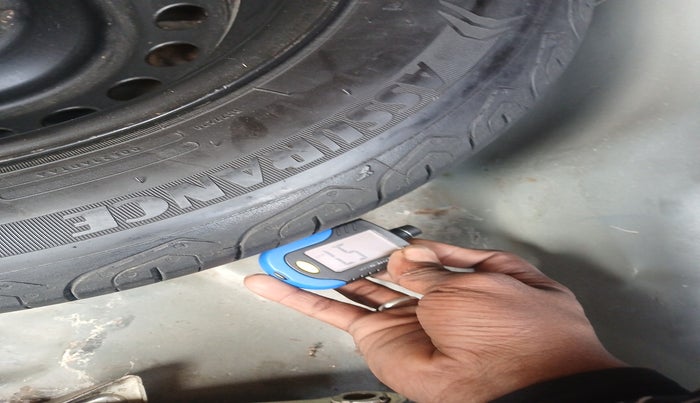 2016 Honda City 1.5L I-DTEC VX, Diesel, Manual, 1,45,765 km, tyre