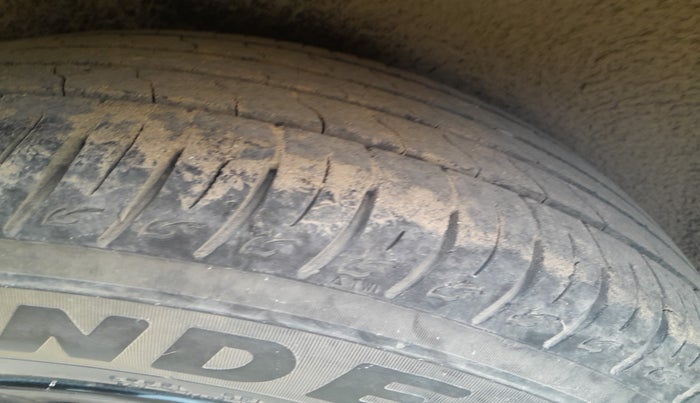 2018 Maruti Vitara Brezza ZDI, Diesel, Manual, 64,074 km, tyre