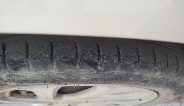 2023 Maruti Baleno  ZETA CNG 1.2L, Petrol, Manual, 49,050 km, tyre