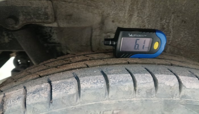 2015 Maruti Wagon R 1.0 VXI, Petrol, Manual, 62,520 km, tyre