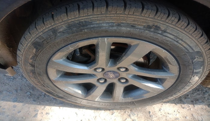 2018 Ford FREESTYLE TITANIUM 1.2 PETROL, Petrol, Manual, 1,06,872 km, tyre