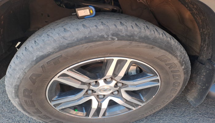 2024 Toyota Fortuner 4X2 MT 2.8 DIESEL, Diesel, Manual, 40,202 km, tyre