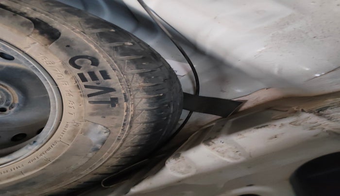 2020 Renault Kwid RXT 1.0 AMT (O), Petrol, Automatic, 77,841 km, tyre