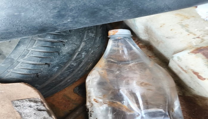 2010 Hyundai Accent GLE, Petrol, Manual, 1,59,256 km, tyre