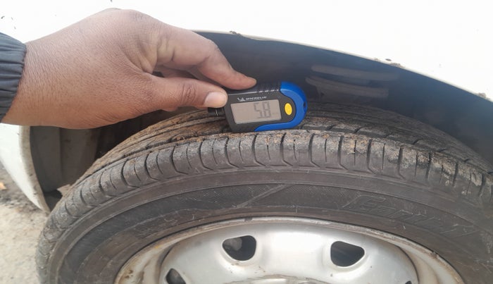 2012 Maruti Alto K10 LXI, Petrol, Manual, 1,37,828 km, tyre