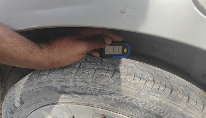 2013 Maruti Ertiga VDI, Diesel, Manual, 1,11,198 km, tyre