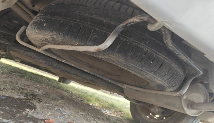 2013 Maruti Ertiga VDI, Diesel, Manual, 1,11,198 km, tyre