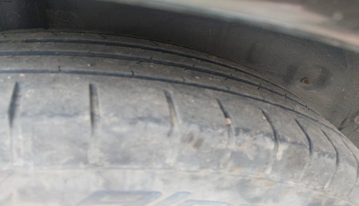 2019 Honda Amaze 1.2L I-VTEC V, Petrol, Manual, 79,071 km, tyre