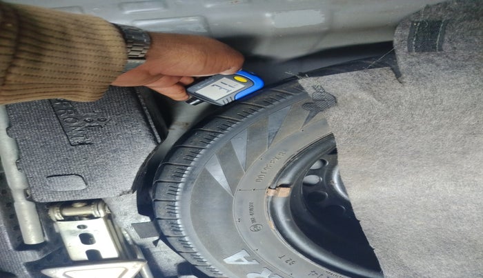 2017 Honda Amaze 1.2L I-VTEC S, Petrol, Manual, 1,49,644 km, tyre