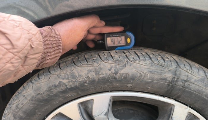 2023 Tata Tiago XT CNG, Petrol, Manual, 39,443 km, tyre