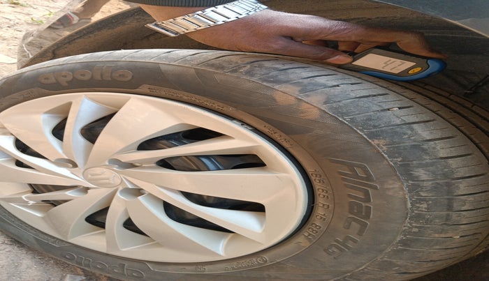 2022 Maruti Baleno DELTA PETROL 1.2, Petrol, Manual, 33,508 km, tyre