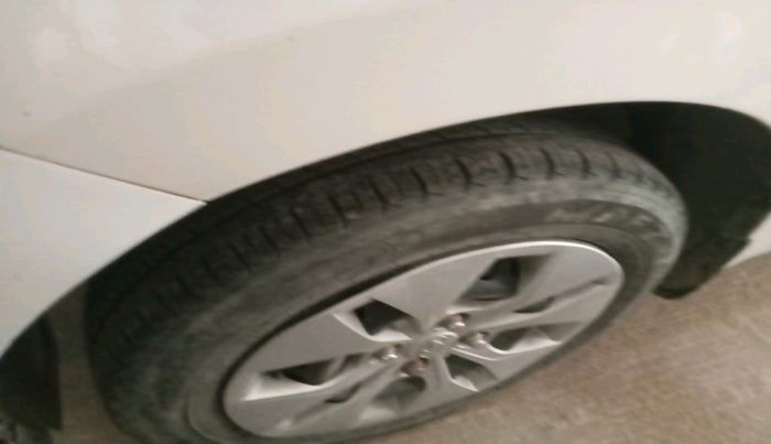 2018 Hyundai Xcent E+, Petrol, Manual, 84,946 km, tyre