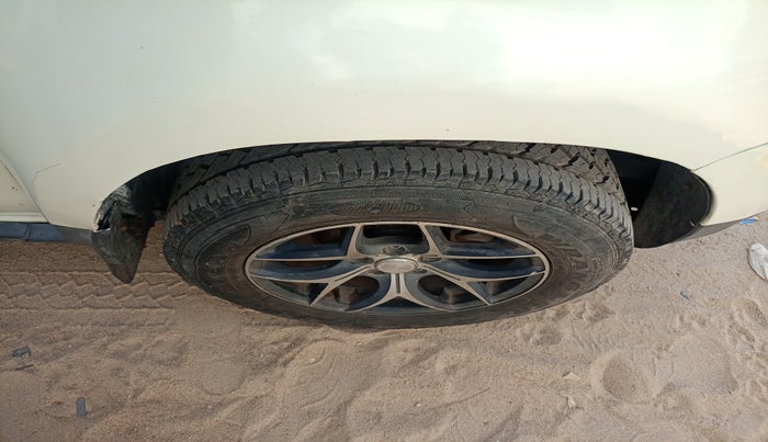 2014 Renault Duster 85 PS RXE DIESEL, Diesel, Manual, 1,43,547 km, tyre