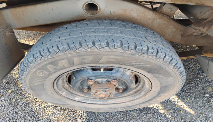 2018 Mahindra Bolero EX AC BS IV, Diesel, Manual, 1,89,095 km, tyre