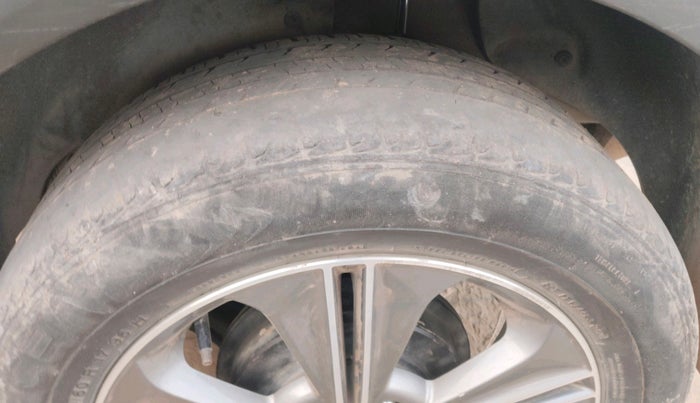 2016 Hyundai Creta SX PLUS 1.6 DIESEL, Diesel, Manual, 89,013 km, tyre